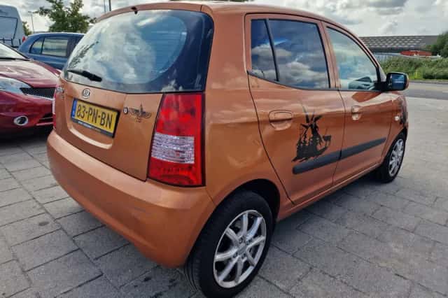 Kia Picanto (2004) thumbnail 6