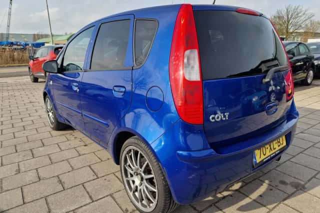 Mitsubishi Colt (2007) thumbnail 4
