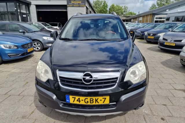 Opel Antara (2006) thumbnail 2