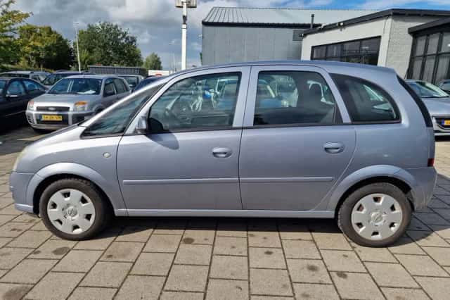 Opel Meriva (2006) thumbnail 3