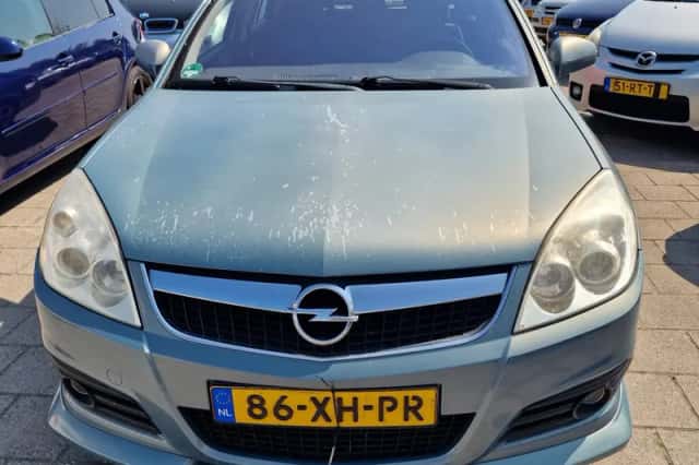 Opel Vectra (2007) thumbnail 2