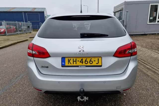 Peugeot 308 (2016) thumbnail 5