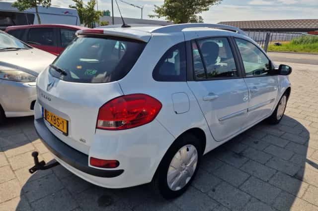 Renault Clio (2012) thumbnail 6