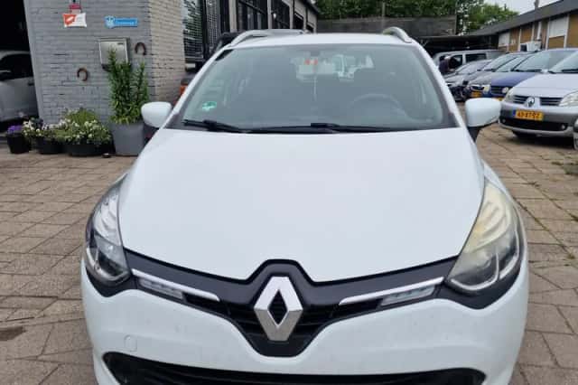 Renault Clio (2013) thumbnail 2