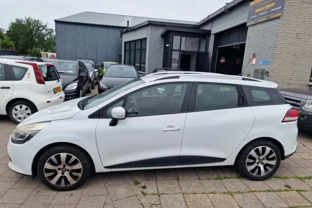 Renault Clio (2013) thumbnail 3