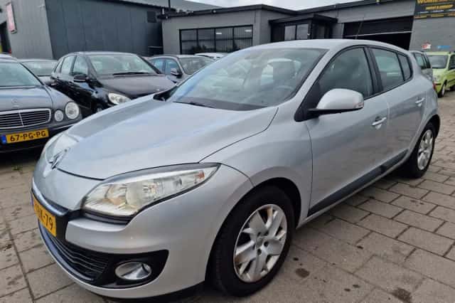 Renault Mégane (2013) thumbnail 1