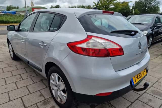 Renault Mégane (2013) thumbnail 4