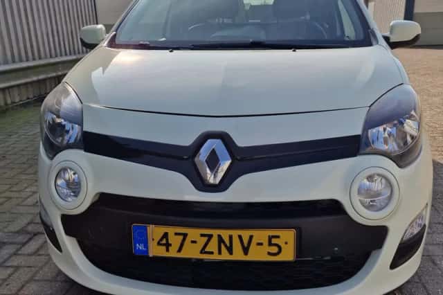Renault Twingo (2013) thumbnail 2