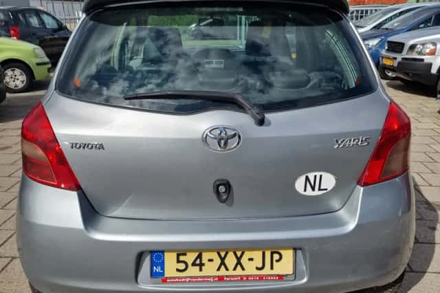 Toyota Yaris (2008) thumbnail 5