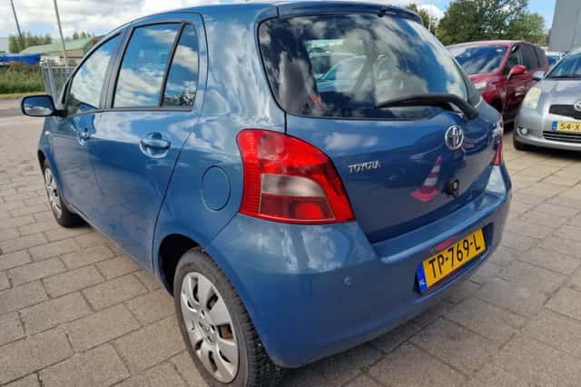 Toyota Yaris (2007) thumbnail 4