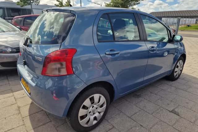 Toyota Yaris (2007) thumbnail 6