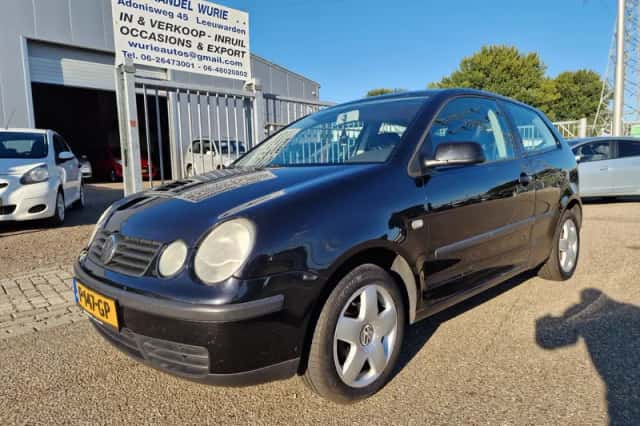 Volkswagen Polo (2003) thumbnail 1