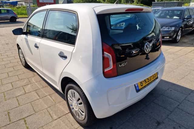 Volkswagen Up! (2013) thumbnail 4