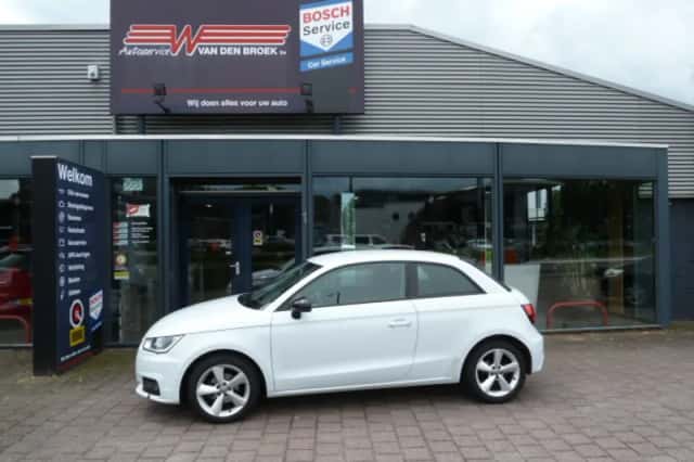 Audi A1 (2016) thumbnail 1