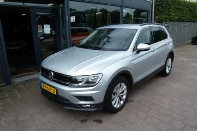 Volkswagen Tiguan (2018) thumbnail 5