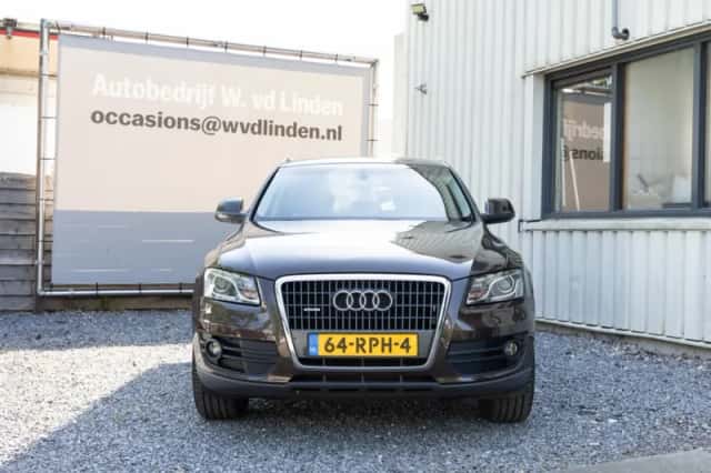Audi Q5 (2011) thumbnail 3