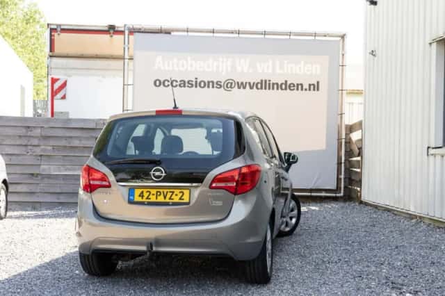 Opel Meriva (2010) thumbnail 6