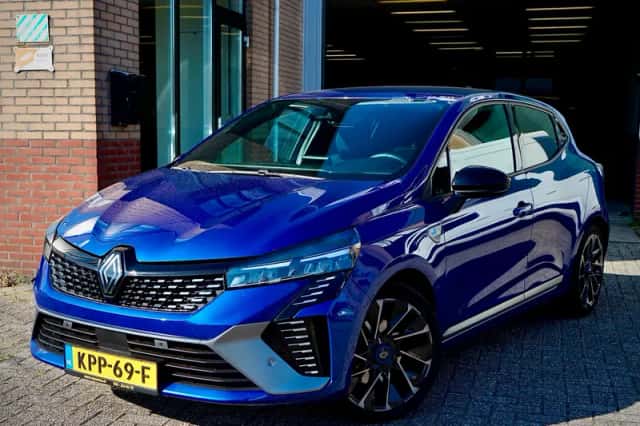 Renault Clio (2024) thumbnail 1