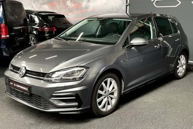 Volkswagen Golf (2018) thumbnail 4