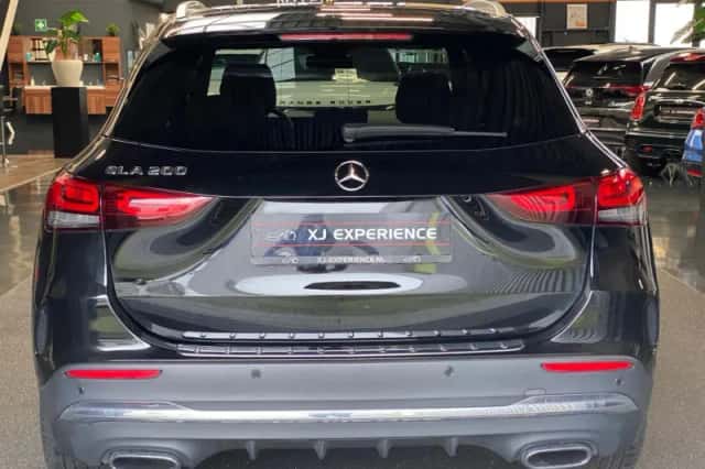 Mercedes-Benz GLA (2022) thumbnail 6
