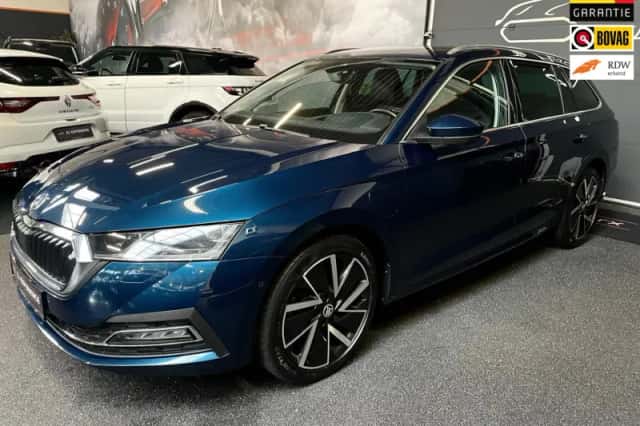 Škoda Octavia (2021) thumbnail 2