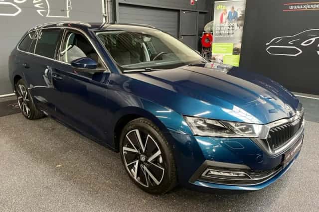 Škoda Octavia (2021) thumbnail 4