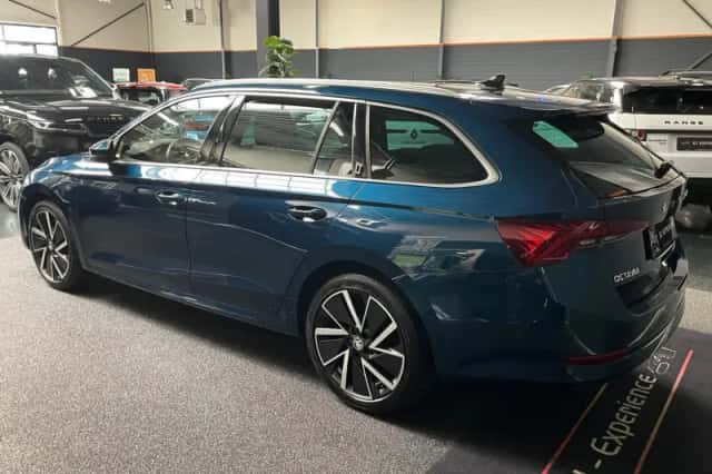 Škoda Octavia (2021) thumbnail 6