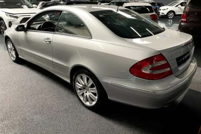 Mercedes-Benz CLK-Klasse (2003) thumbnail 5