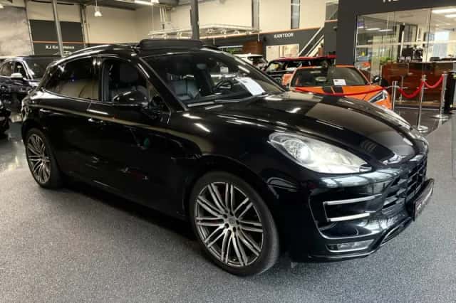 Porsche Macan (2014) thumbnail 3