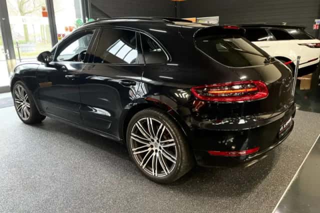 Porsche Macan (2014) thumbnail 5