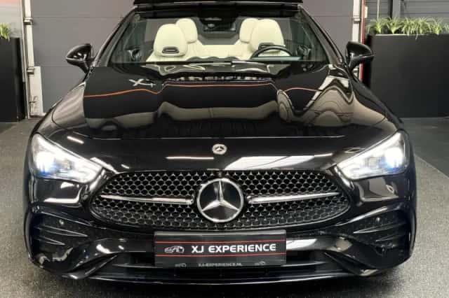Mercedes-Benz CLE (2024) thumbnail 2