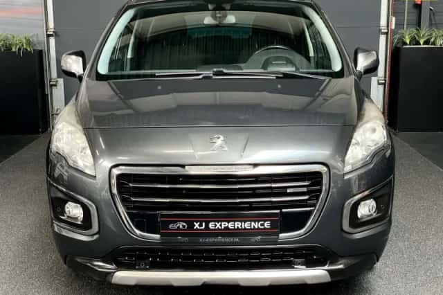 Peugeot 3008 (2014) thumbnail 2