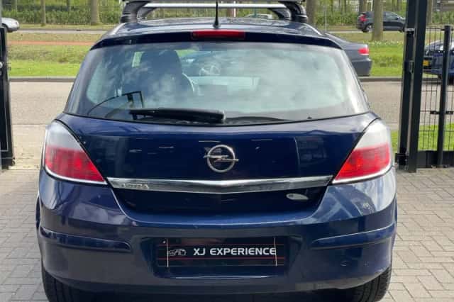 Opel Astra (2007) thumbnail 6