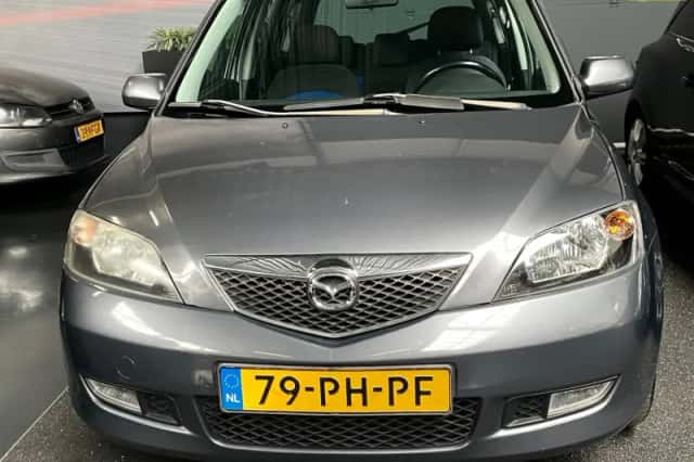Mazda 2 (2004) thumbnail 2