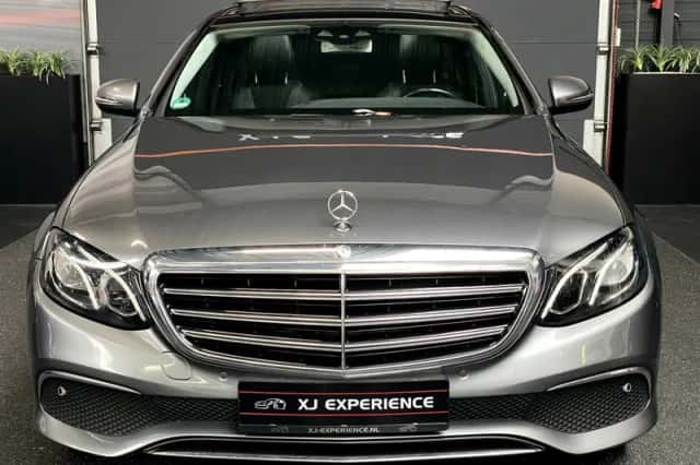 Mercedes-Benz E-Klasse (2017) thumbnail 1