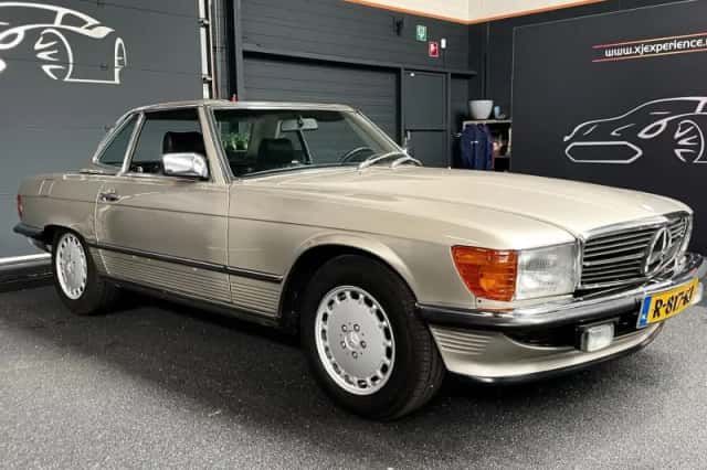 Mercedes-Benz SL-Klasse (1985) thumbnail 3