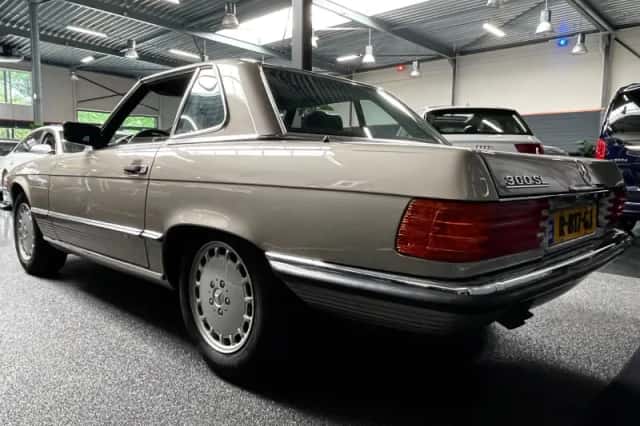 Mercedes-Benz Onbekend (1985) thumbnail 5