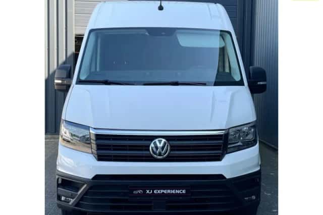 Volkswagen Crafter (2024) thumbnail 2