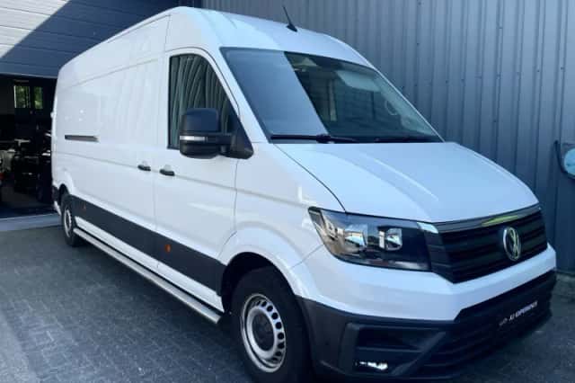 Volkswagen Crafter (2024) thumbnail 3