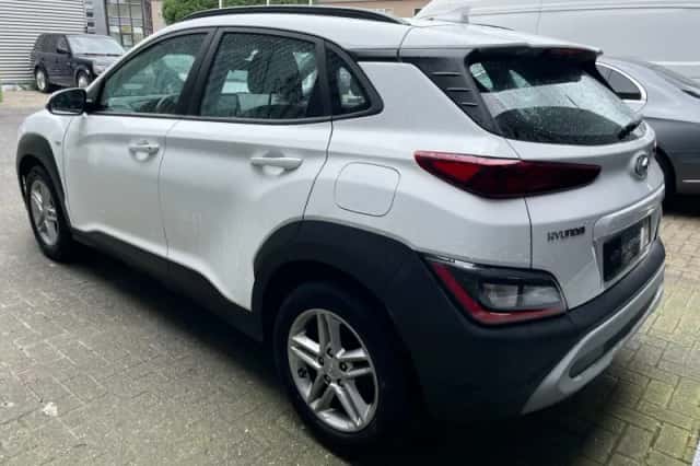 Hyundai Kona (2021) thumbnail 5