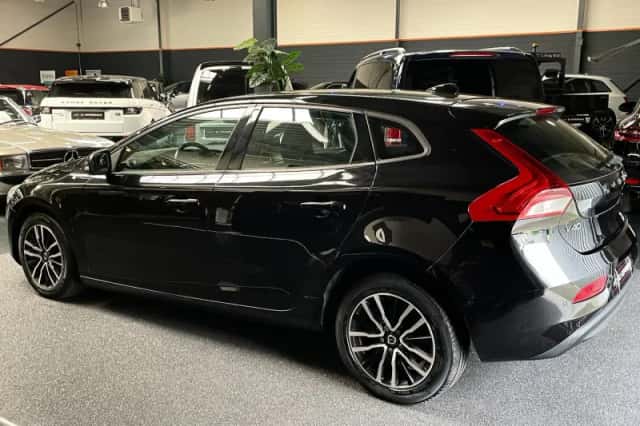 Volvo V40 (2019) thumbnail 6