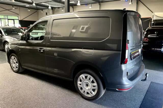 Ford Transit Connect (2024) thumbnail 5