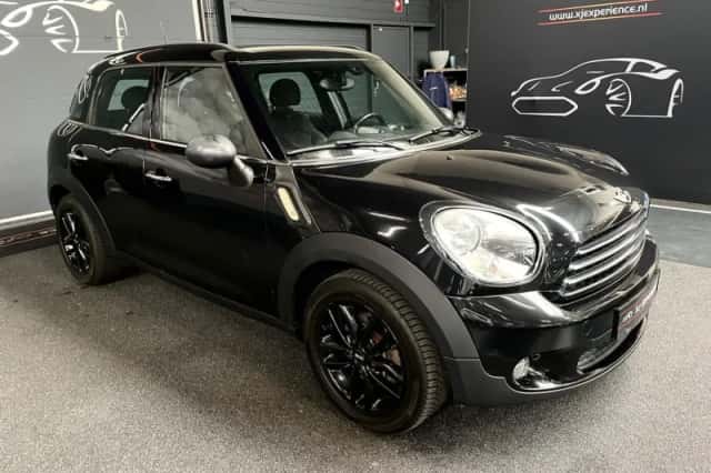 MINI Countryman (2011) thumbnail 4
