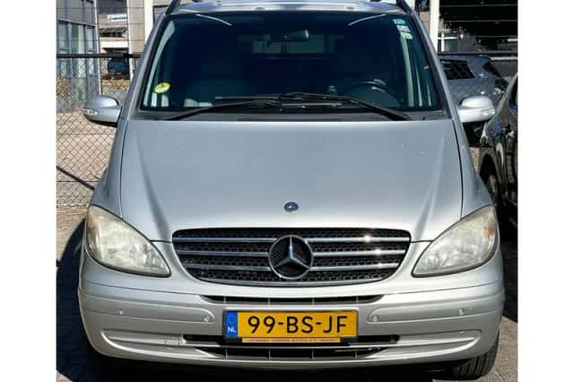 Mercedes-Benz Viano (2005) thumbnail 1