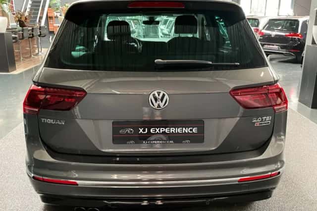 Volkswagen Tiguan (2016) thumbnail 6