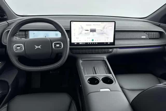 XPENG G6 (2024) thumbnail 10