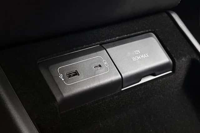 XPENG G9 (2025) thumbnail 23