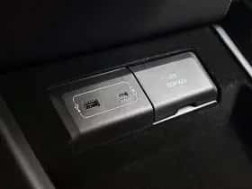 XPENG G9 (2025) thumbnail 23