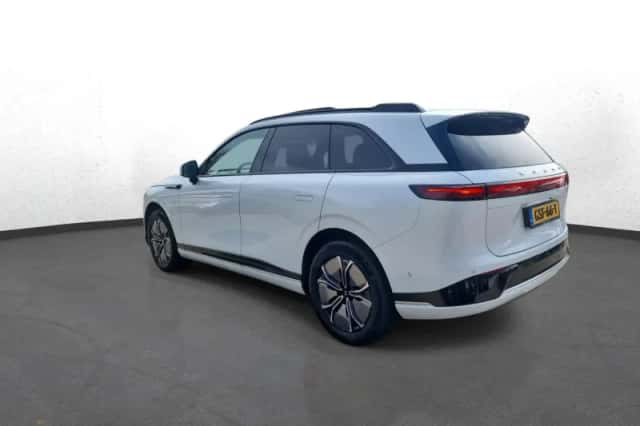 XPENG G9 (2025) thumbnail 3