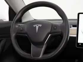 Tesla Model 3 (2020) thumbnail 17